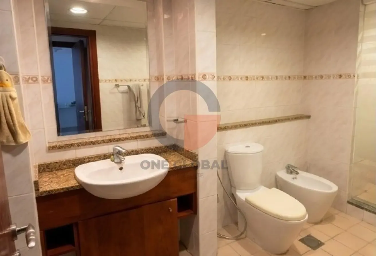 Mid Floor | Fully Furnished | Lake View