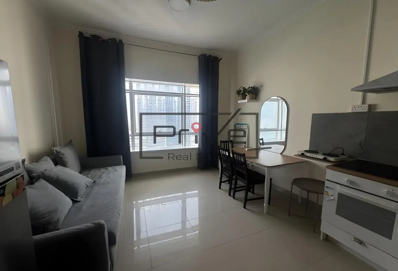 Fully Furnished | Canal View | Kitchen Equipped