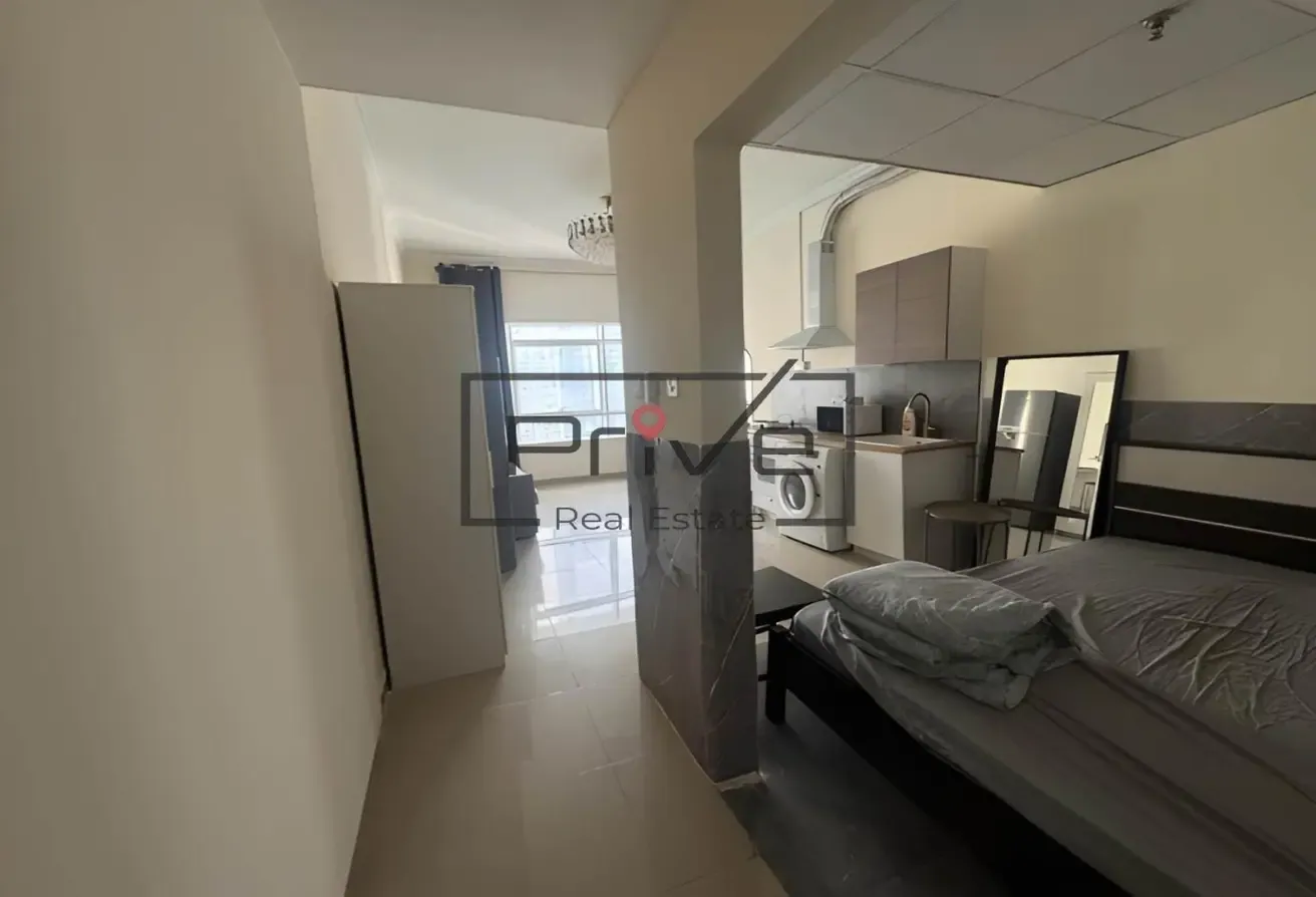 Fully Furnished | Canal View | Kitchen Equipped