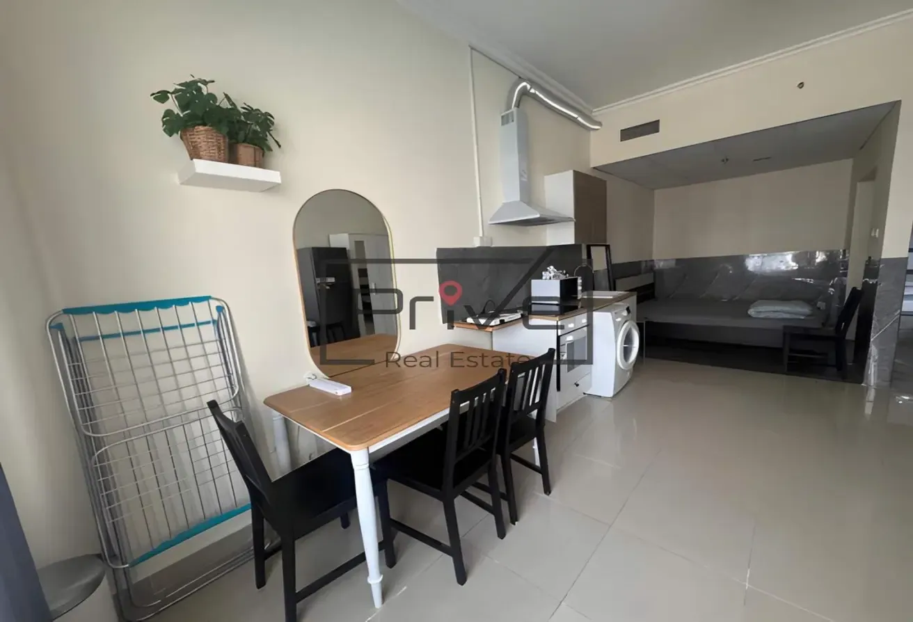 Fully Furnished | Canal View | Kitchen Equipped