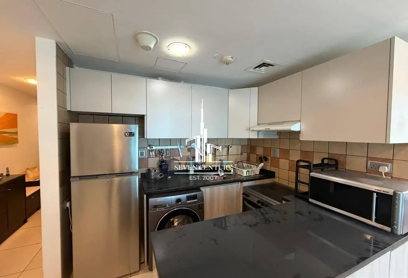 Front of Metro | Furnished | Flexible Cheques