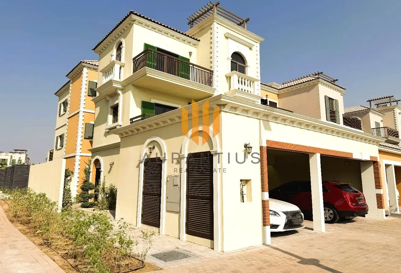 Luxurious 4BR+Maid+Storage |Pool & Community View