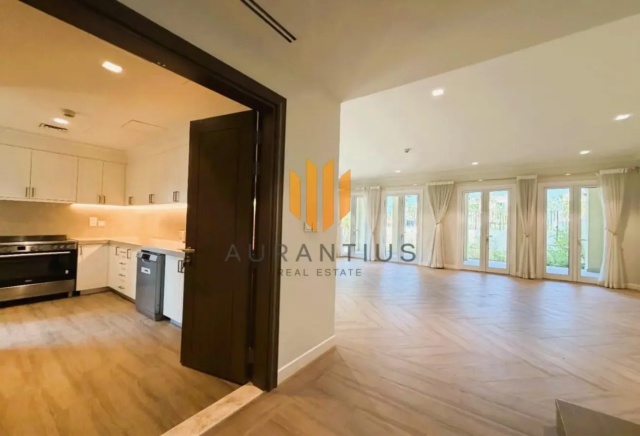 Luxurious 4BR+Maid+Storage |Pool & Community View