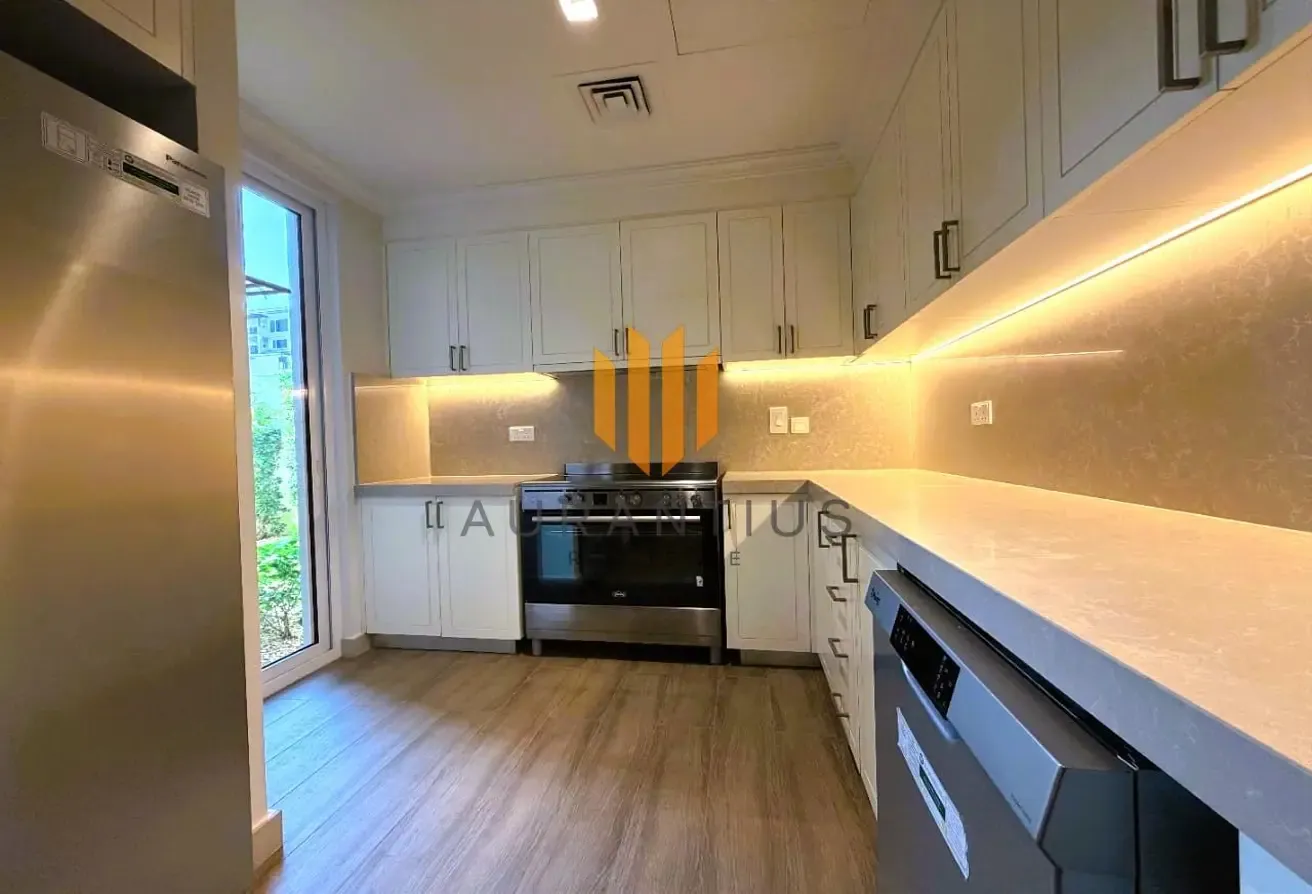Luxurious 4BR+Maid+Storage |Pool & Community View