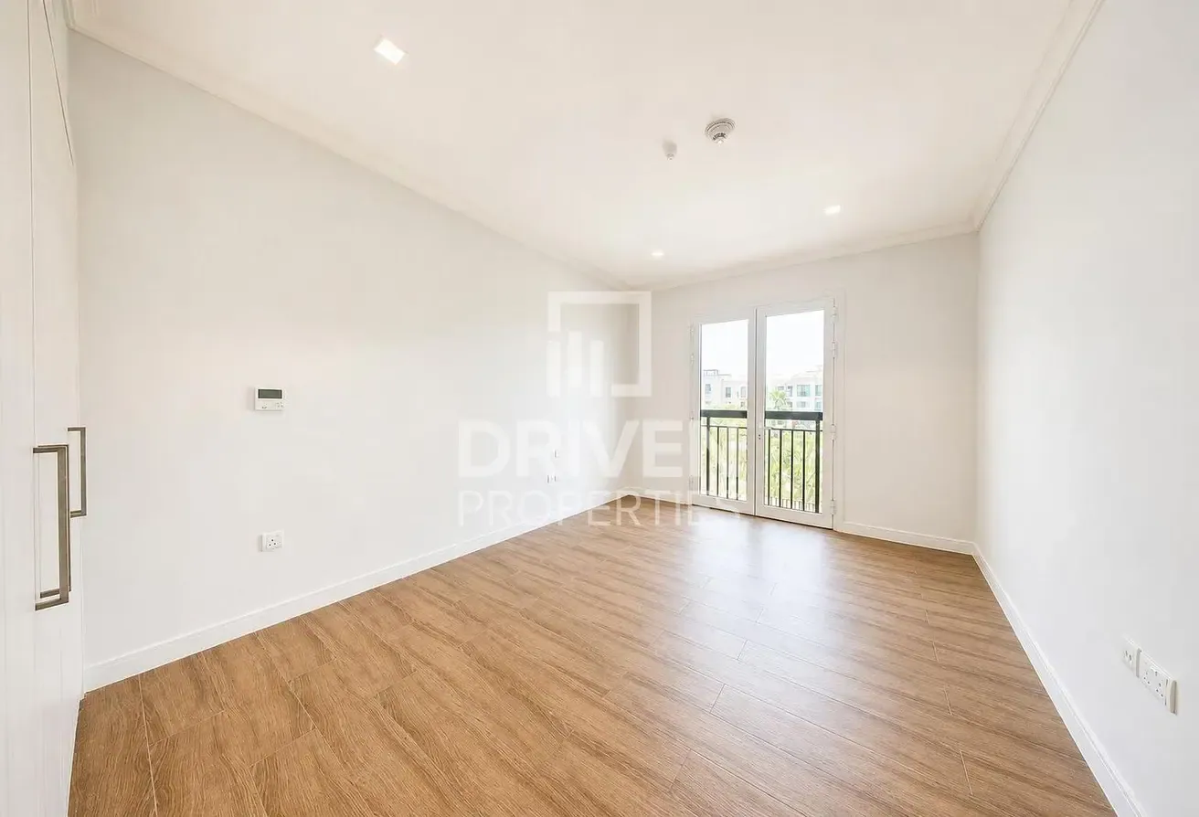 Parkside Elegance Meets Coastal Charm | Vacant