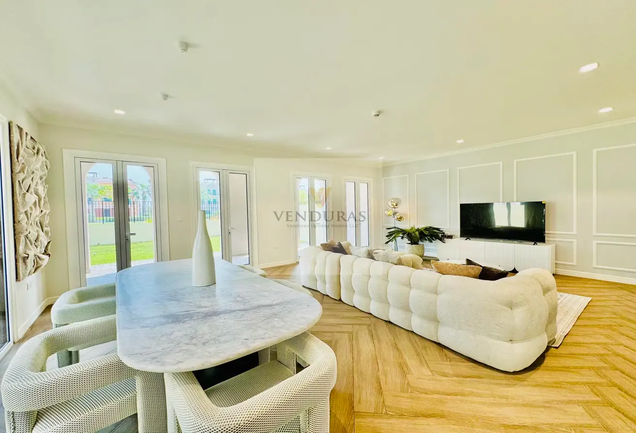 Beach Villa in LaMer -1/ 3 / 6 / 12 Monthly Rental
