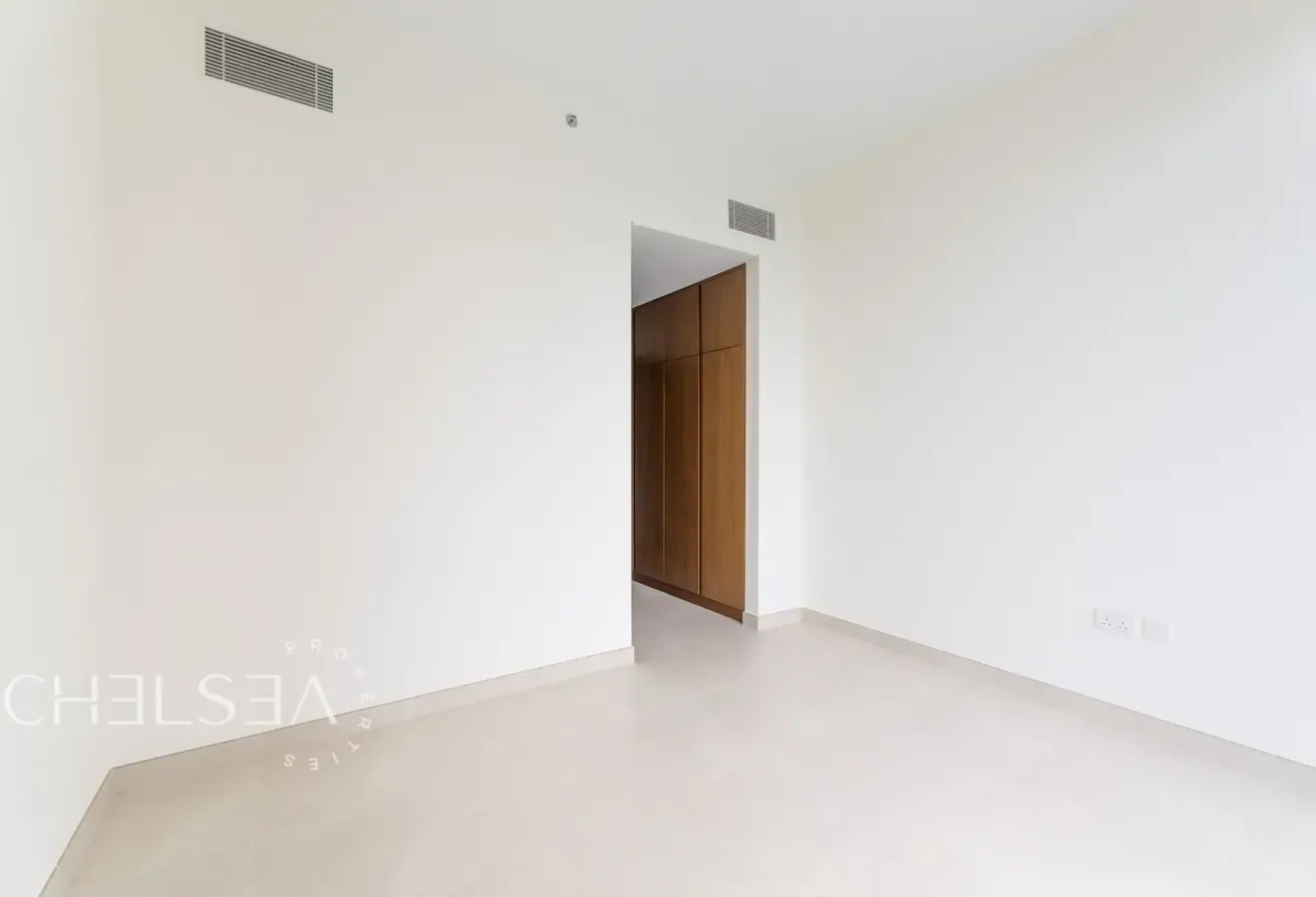 BRAND NEW | FULL CANAL VIEW | PRIME LOCATION