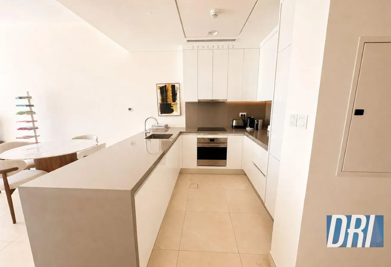 Fully Furnished 1BR | Amazing location | Vacant