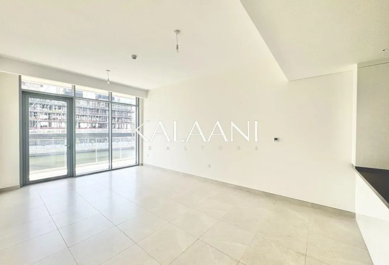 FULL CANAL VIEW | 2 BED + MAID | SPACIOUS LAYOUT