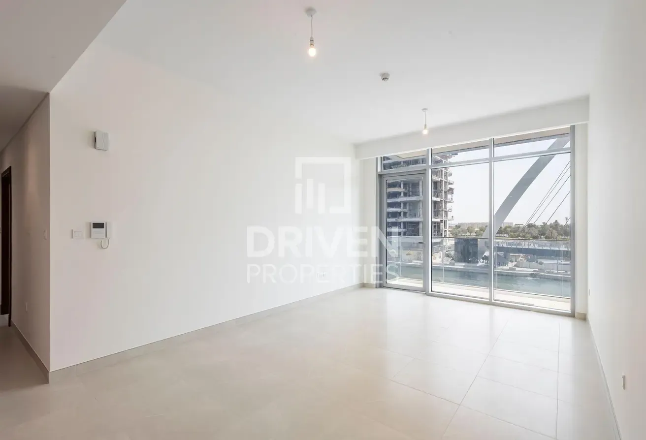 Canal Facing | Great Location | Well Maintained