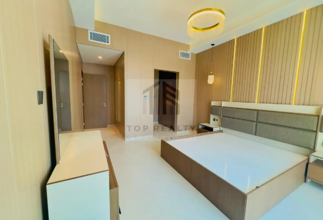 Flex Cheques | Canal View |Spacious 2BR+Maid