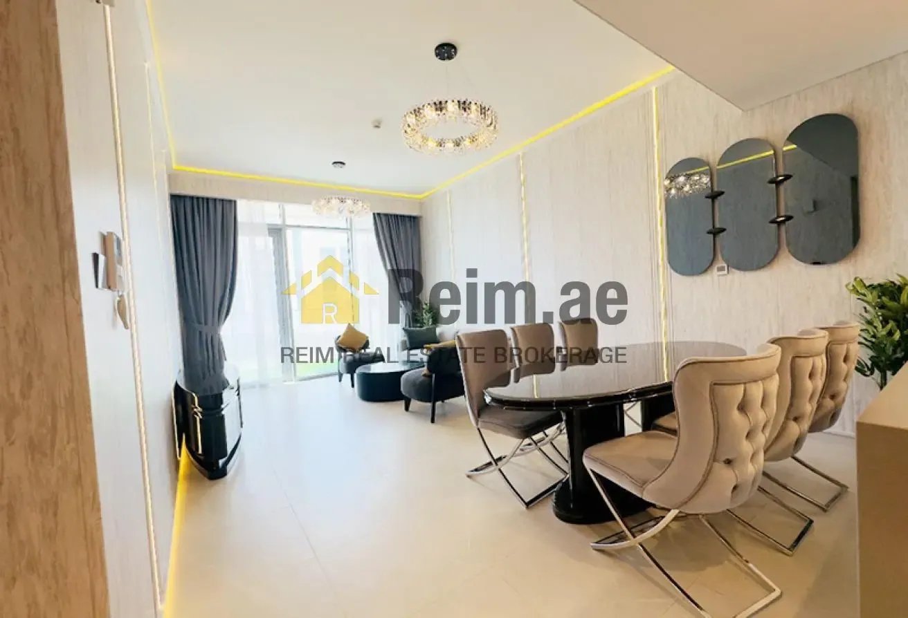Fully Furnished | Upgraded | Canal View