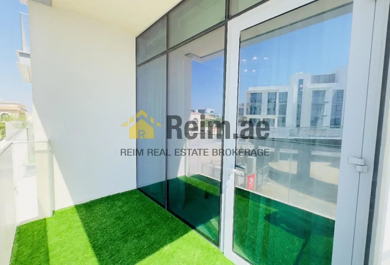 Fully Furnished | Upgraded | Canal View