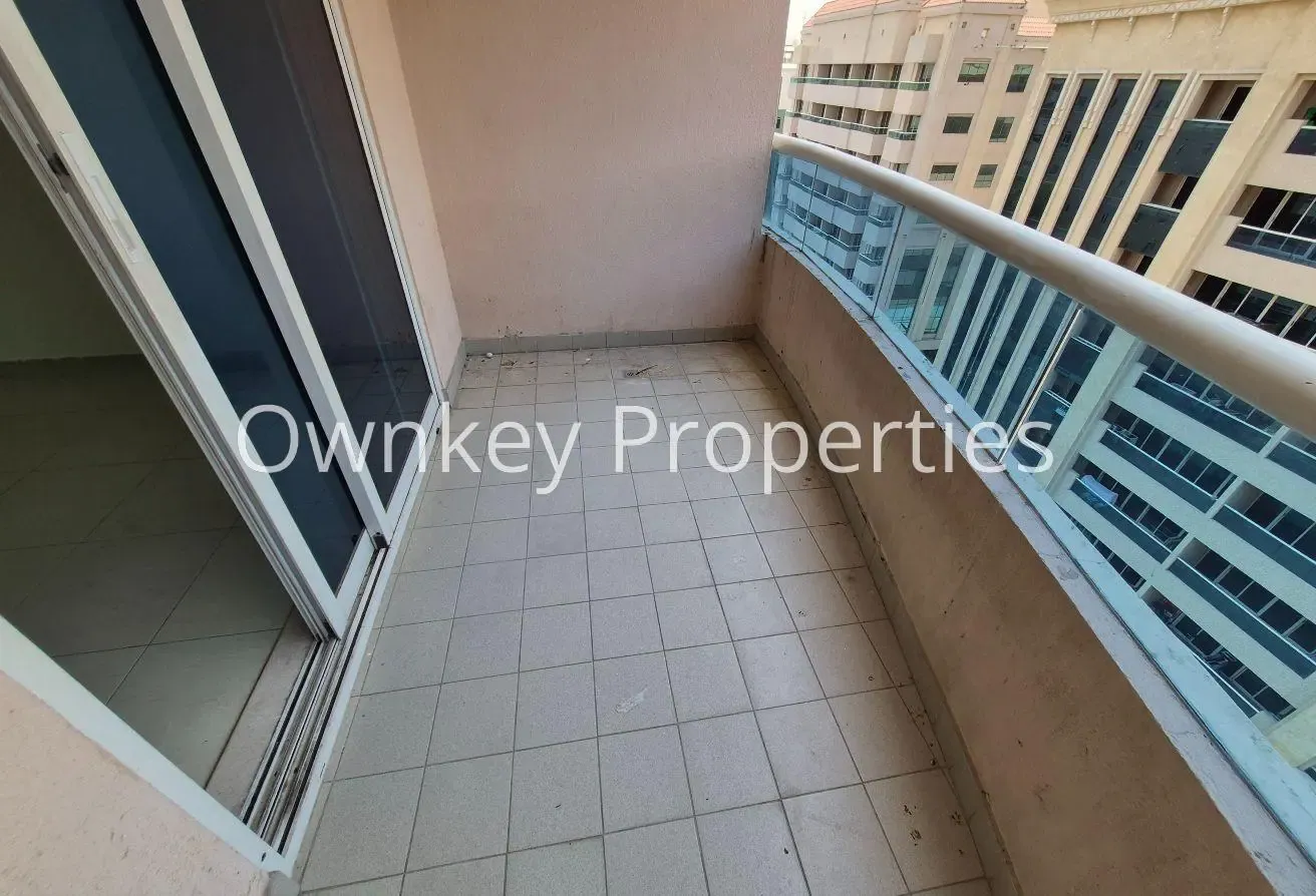 Specious/1 Bedroom Hall/With Balcony/Hot propertie