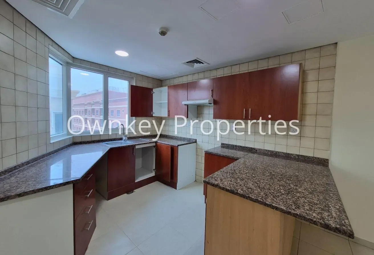 Specious/1 Bedroom Hall/With Balcony/Hot propertie