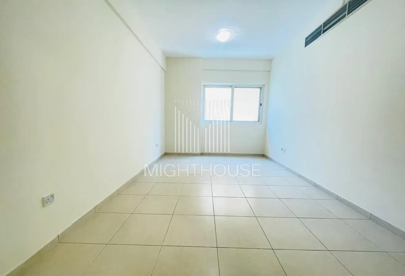 1BR Spacious Apartment  | Prime Location | Vacant