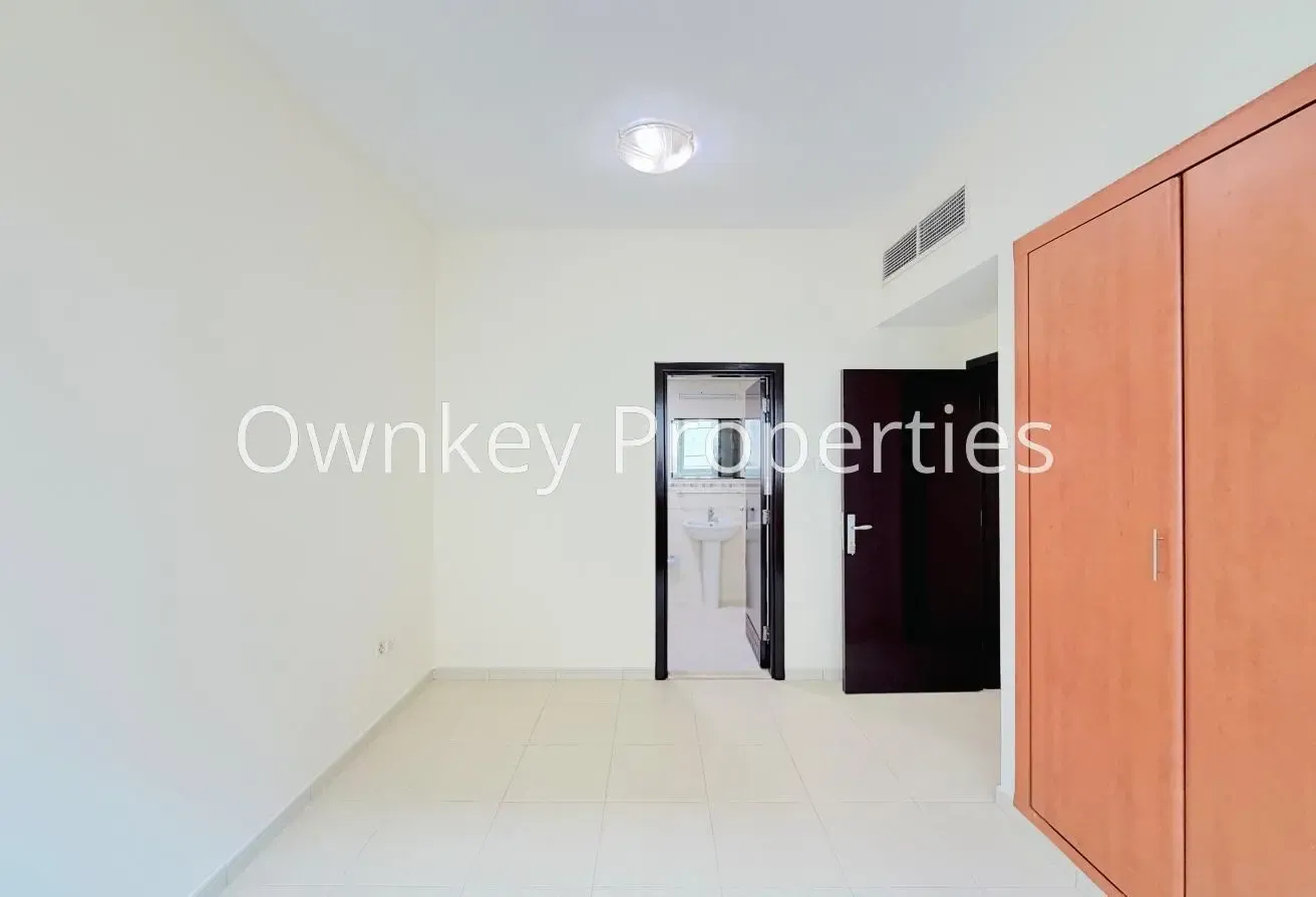 One Month Free | 6 Cheques Payment |Closed Kitchen