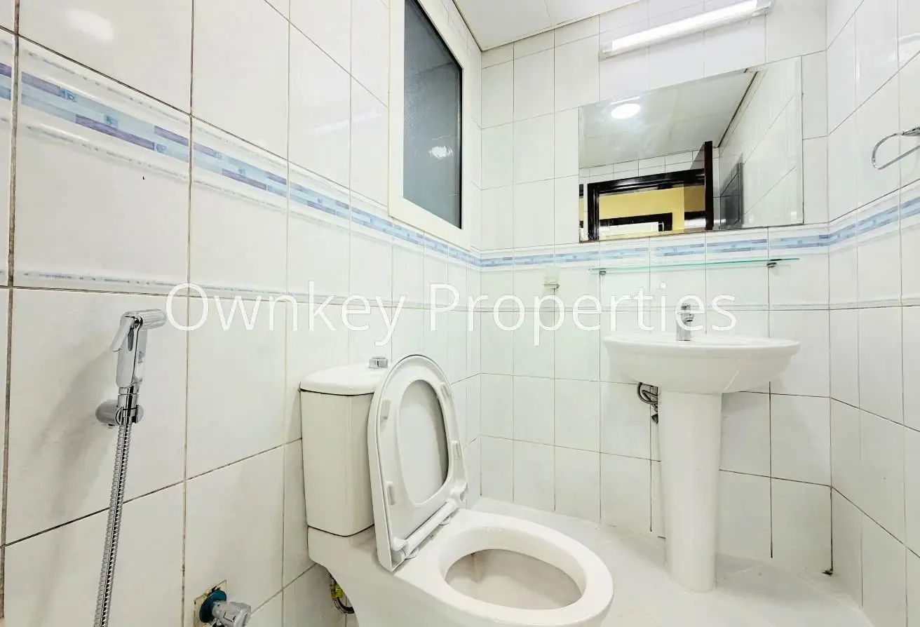 One Month Free | 6 Cheques Payment |Closed Kitchen