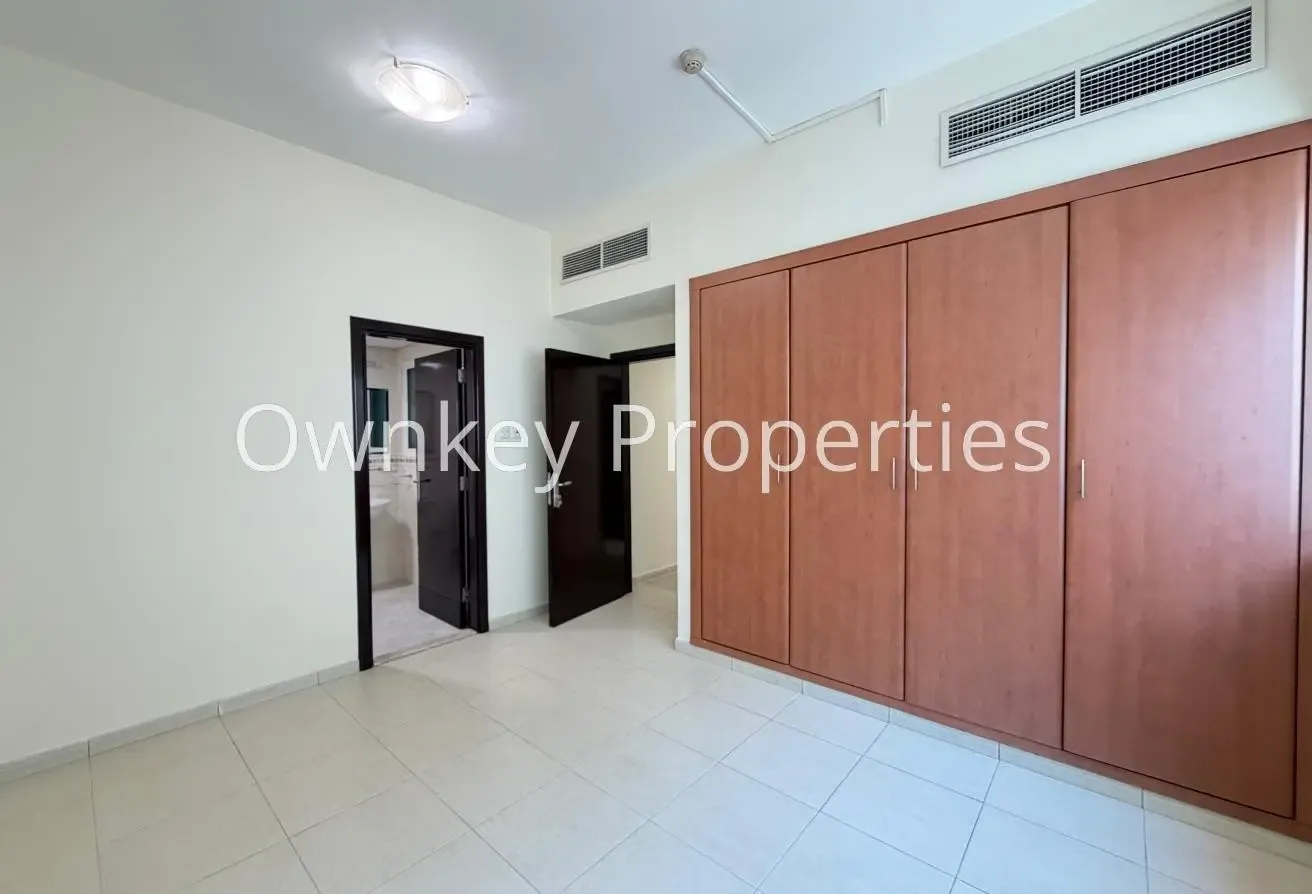 Spacious 1BR Apartment | Close kitchen | Family