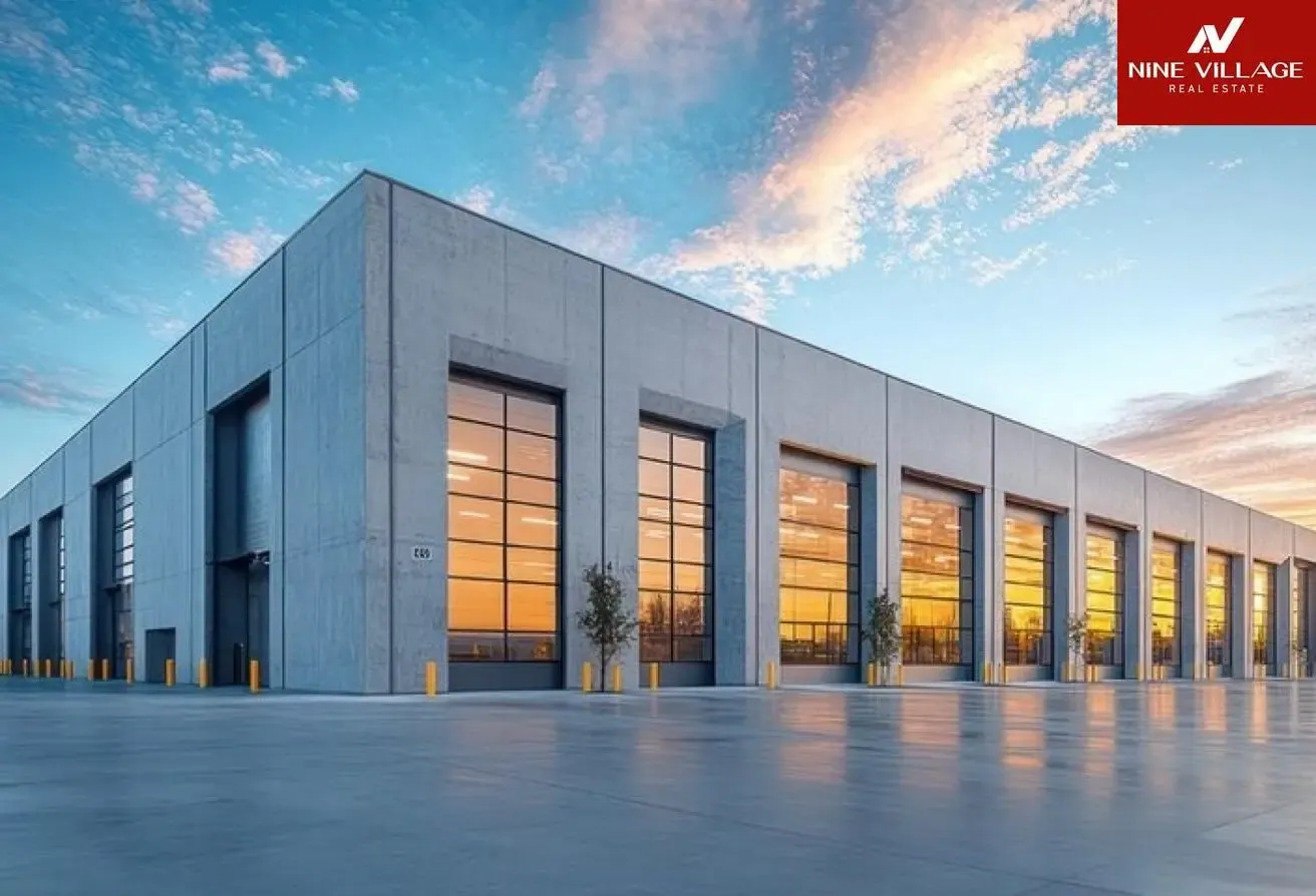 COMPOUND WAREHOUSE FOR SALE | GROUND + MAZZANINE