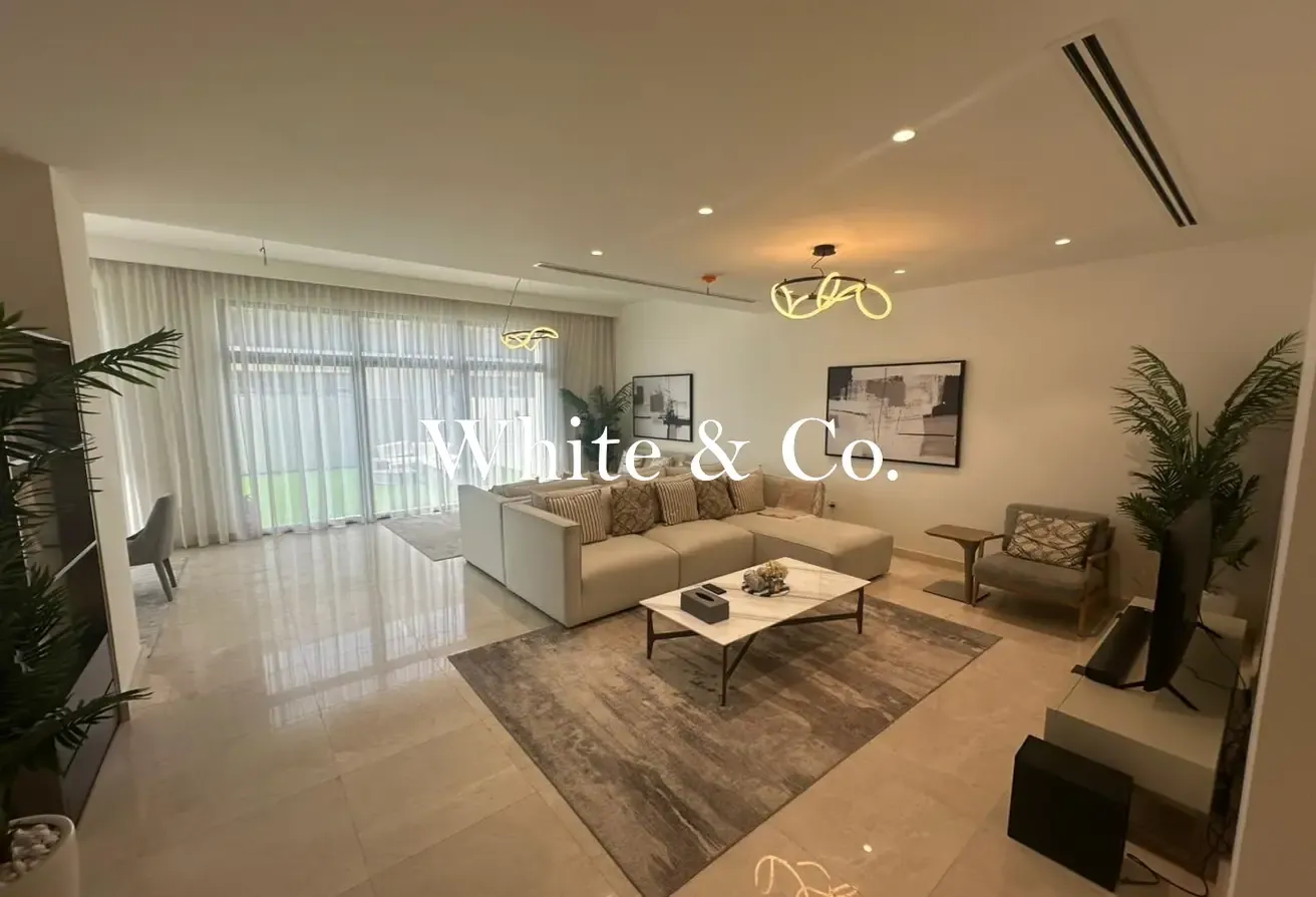 Spacious Living | Twin Villa | Large Plot