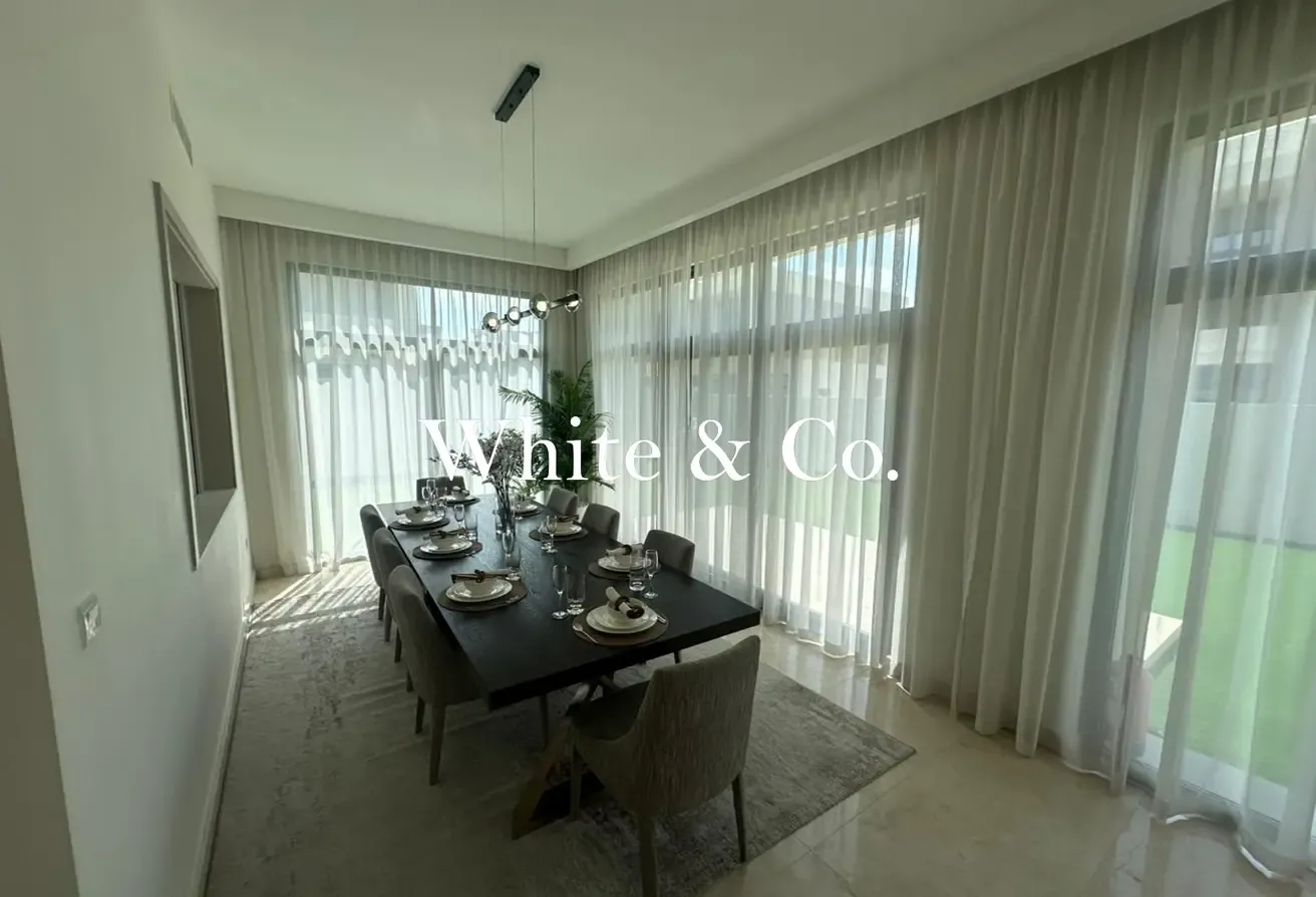 Spacious Living | Twin Villa | Large Plot