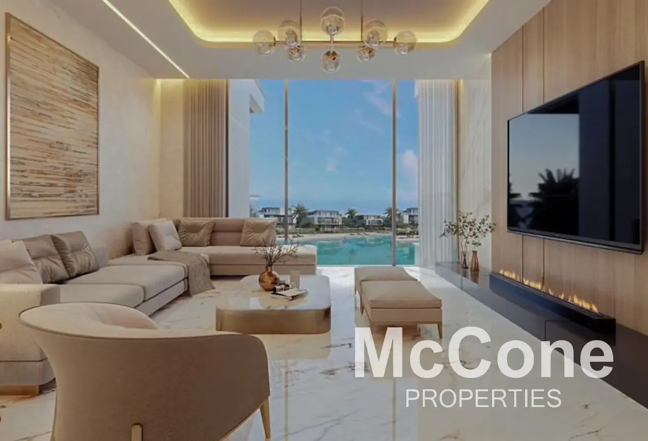 Corner Unit | Private Garden | Single Row