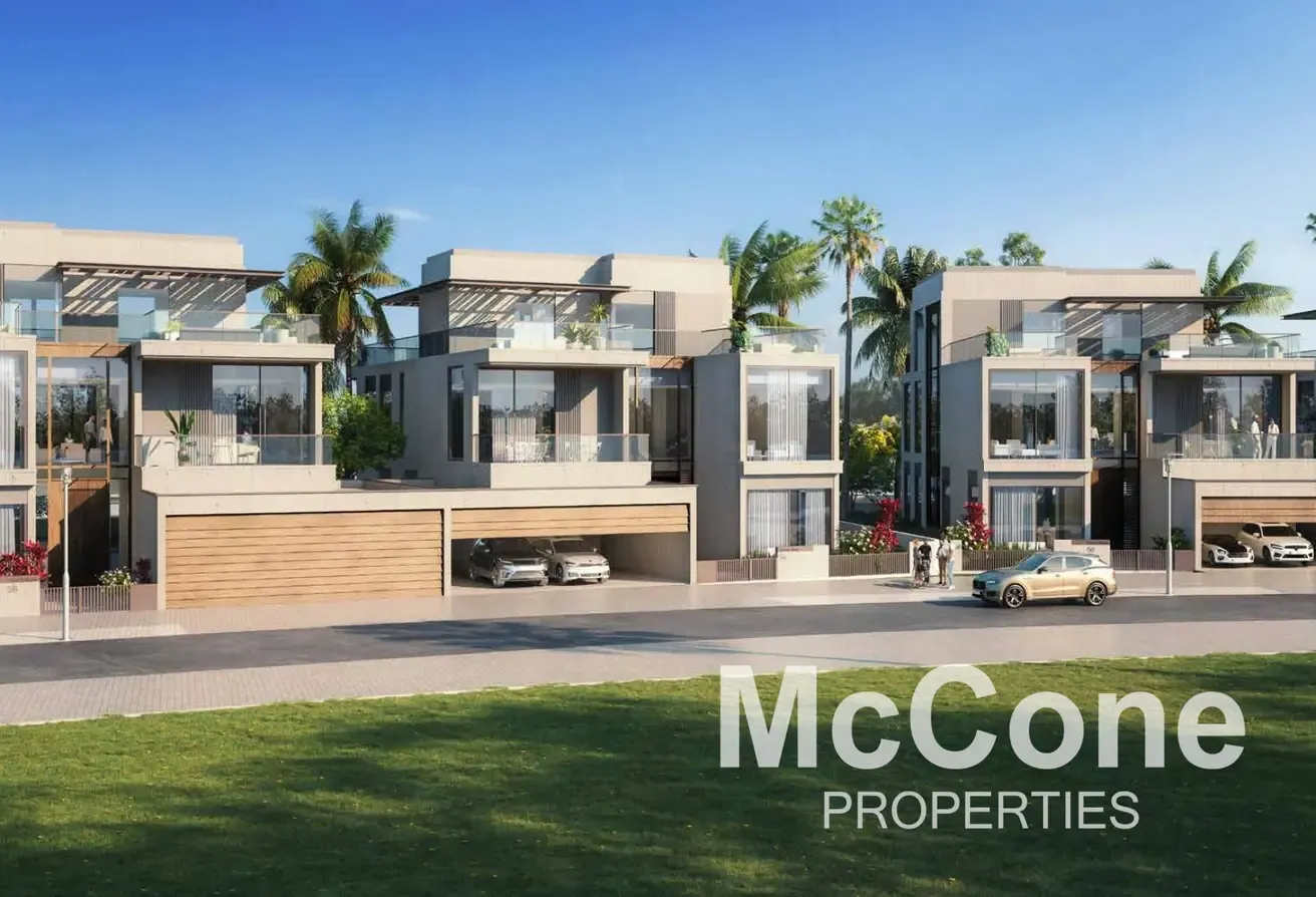 Corner Unit | Private Garden | Single Row