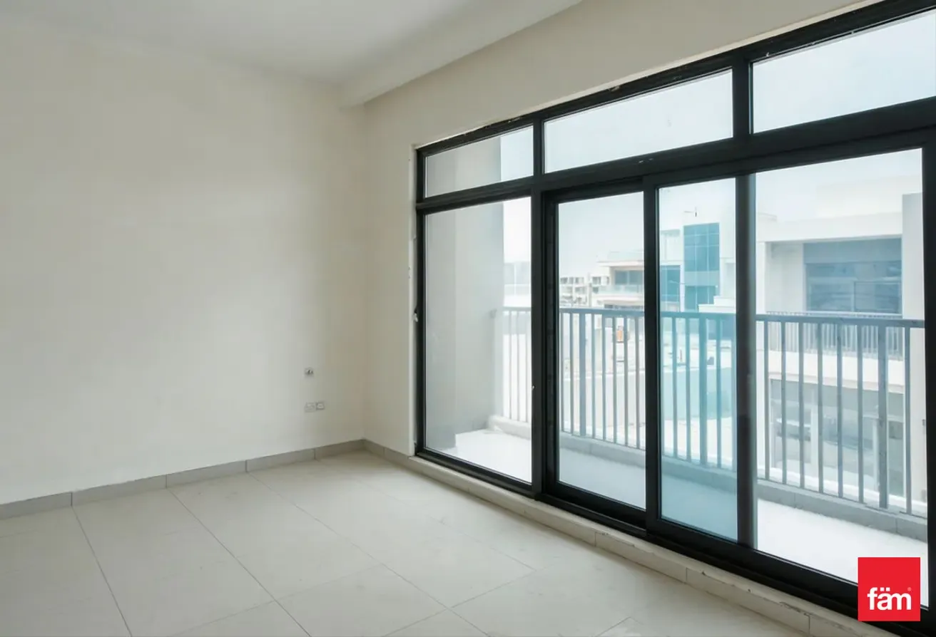 Semi Detached | Below OP | Single Row