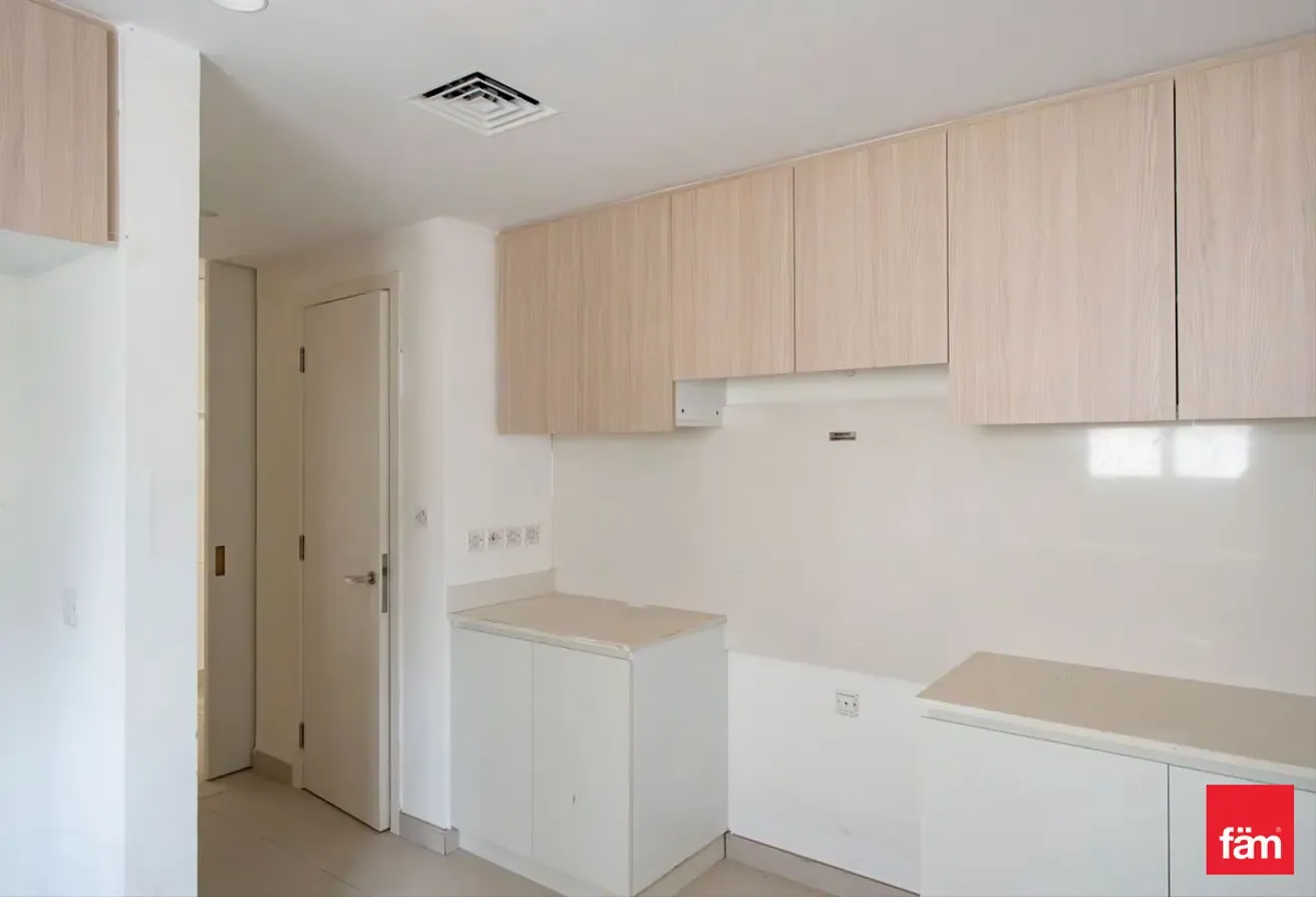 Semi Detached | Below OP | Single Row