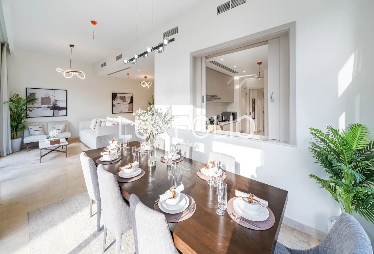 Exclusive | Single Row | Motivated Seller