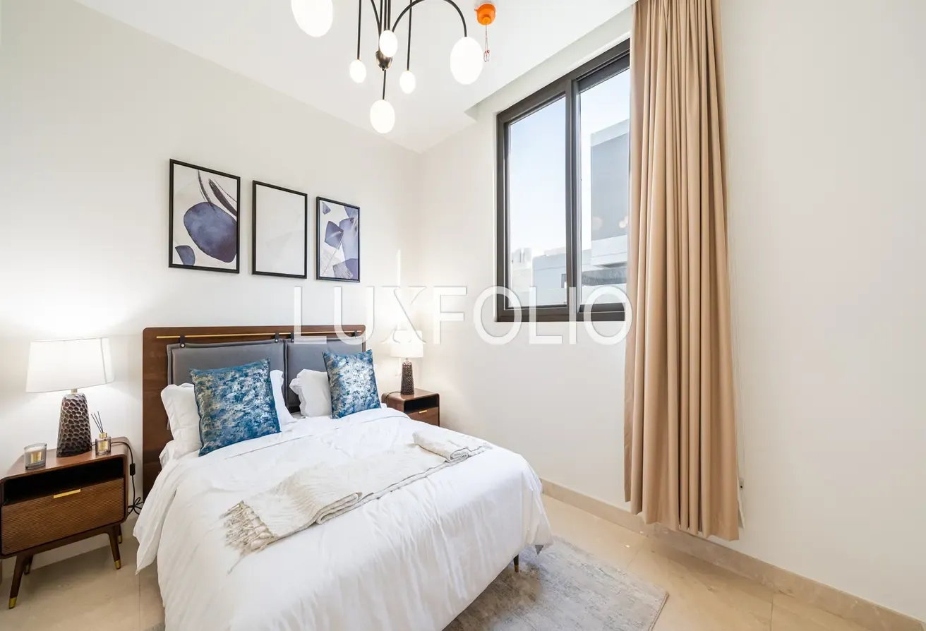 Large Plot | Single Row | Motivated Seller