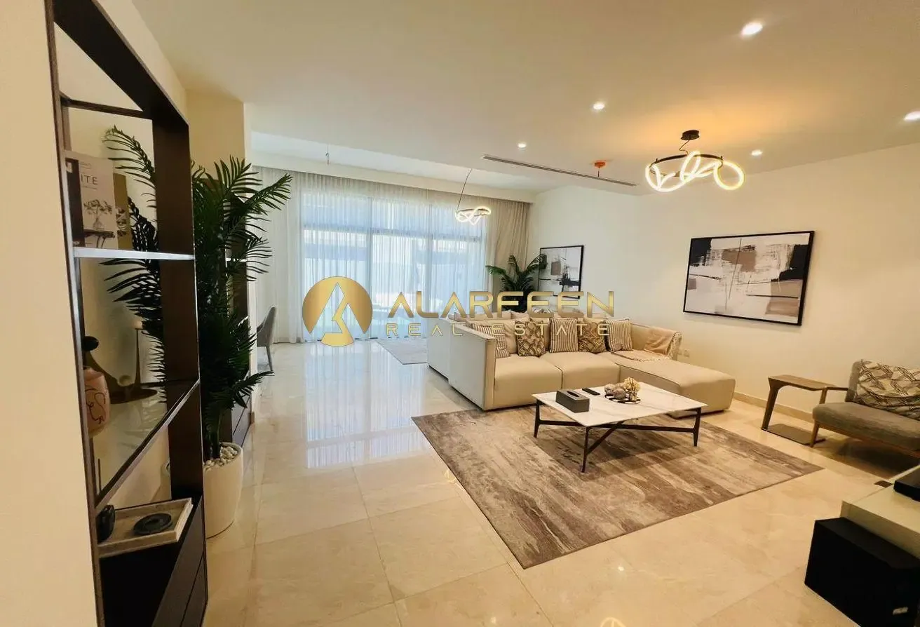 5BR Villa | Lagoon & Pool View | Furnished