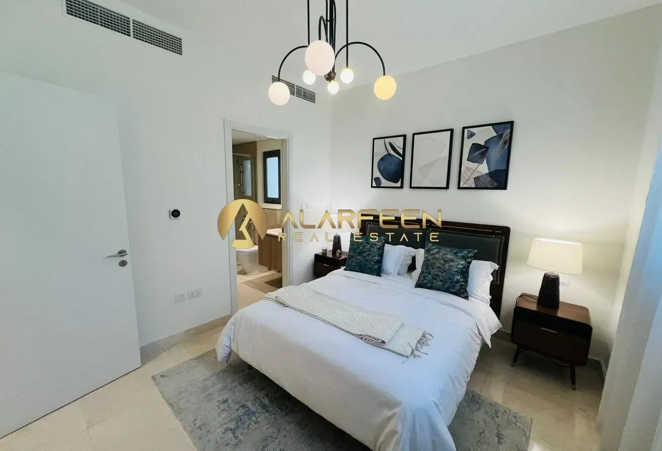 5BR Villa | Lagoon & Pool View | Furnished