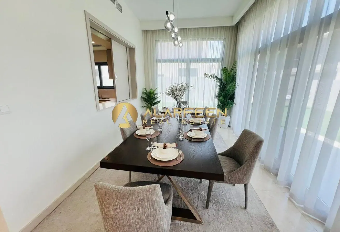 5BR Villa | Lagoon & Pool View | Furnished