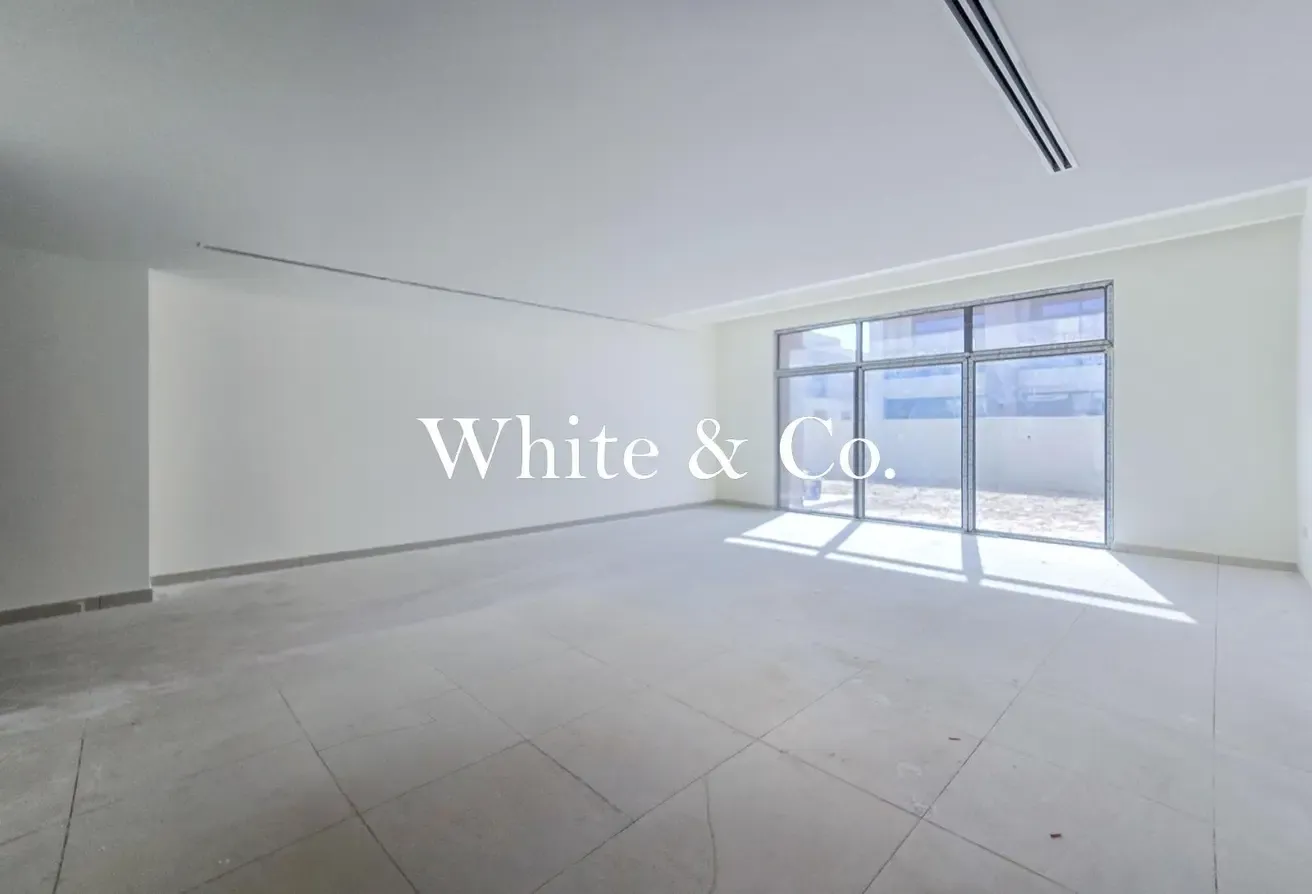 Premium Villa | Waterfront Living | PHPP