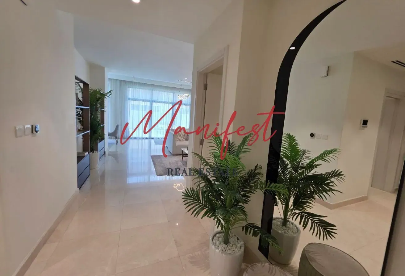 Single Row | Spacious | Corner Unit