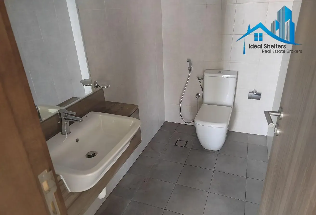 Invertor deal 1BR Semi Furnished Vacant soon