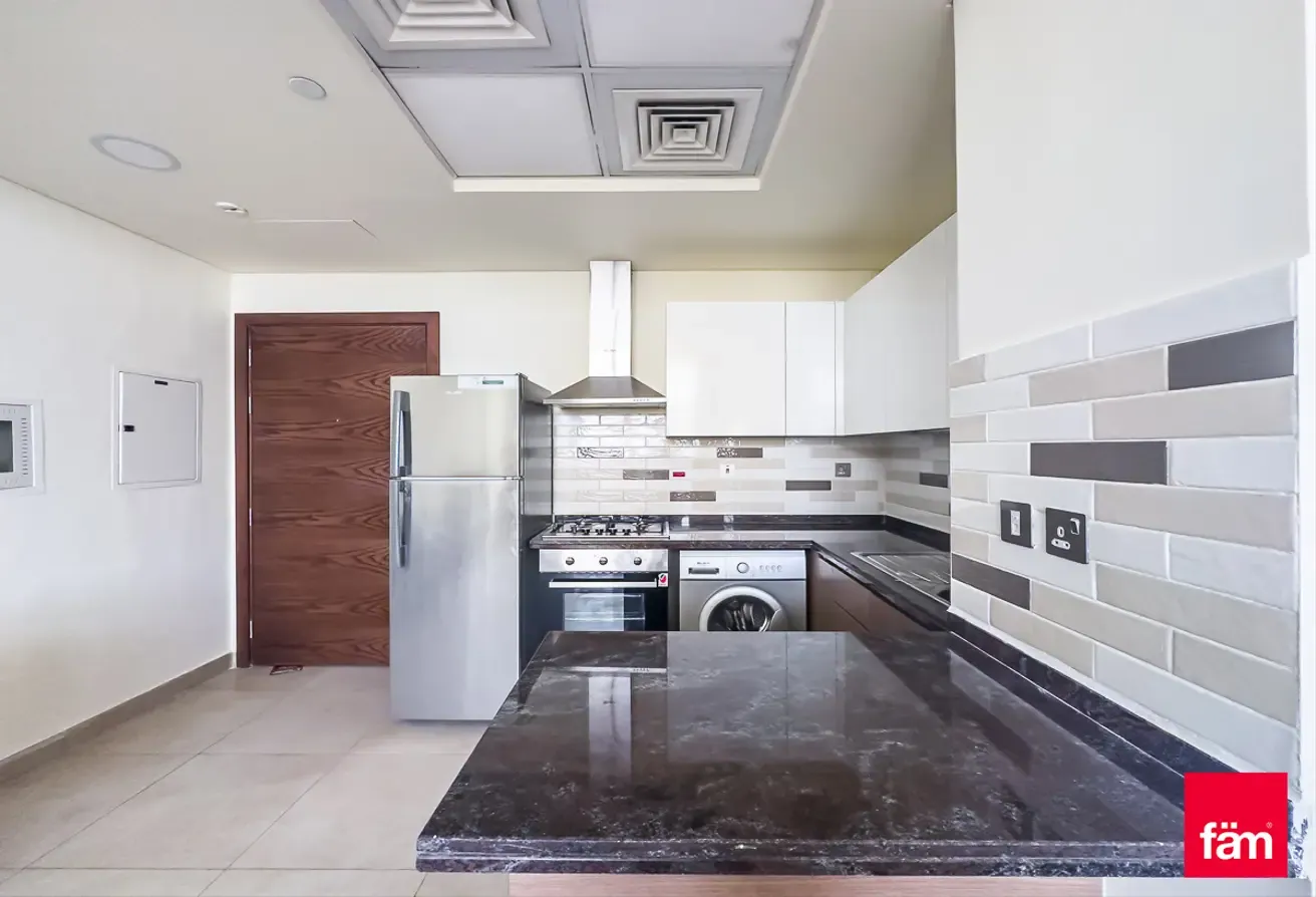 Vacant | Fully Furnished | High FloorChiller Free