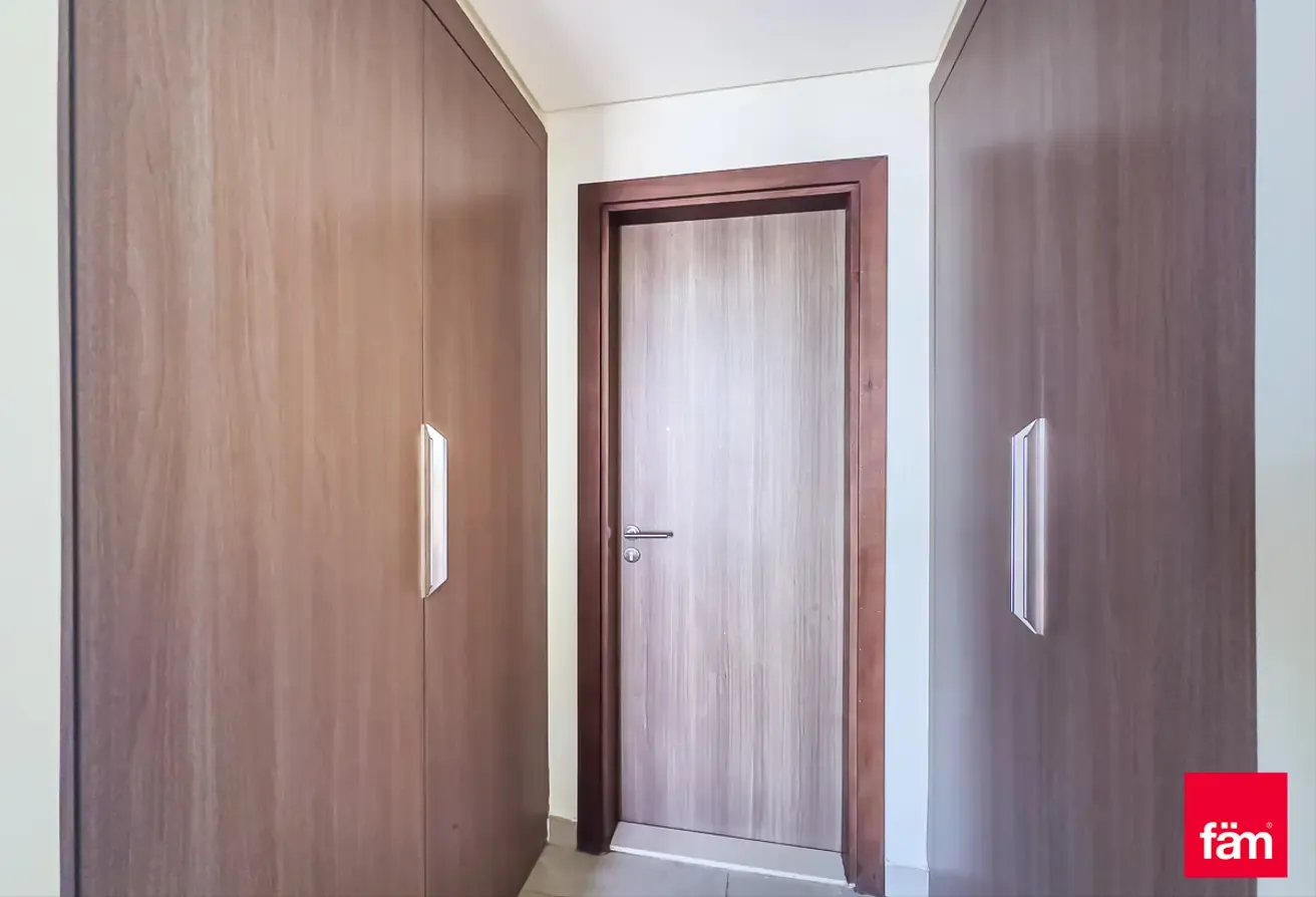 Vacant | Fully Furnished | High FloorChiller Free