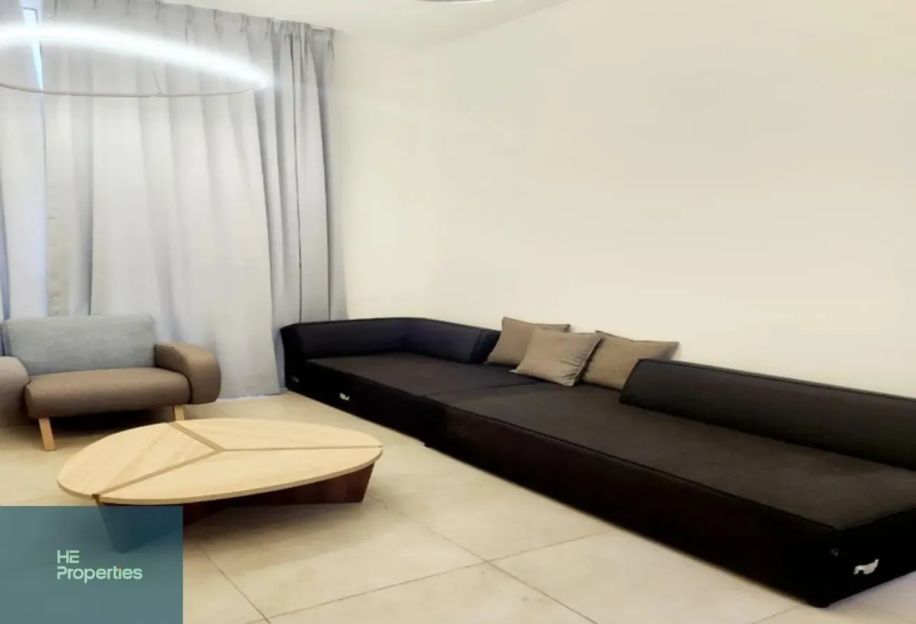 SPACIOUS UNIT | PRIME LOCATION | FURNISHED |