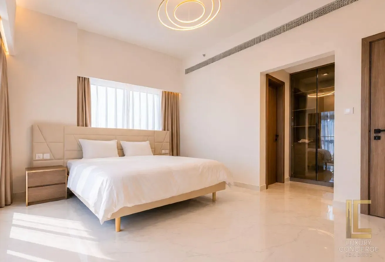 Fully Furnished | 2Bed+Study | Excellent Layout