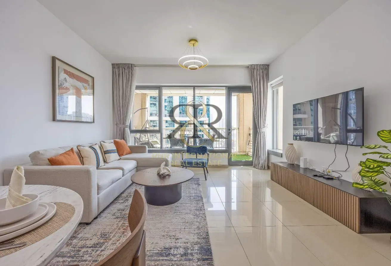Elegantly Furnished I Bright Spacious l Rented