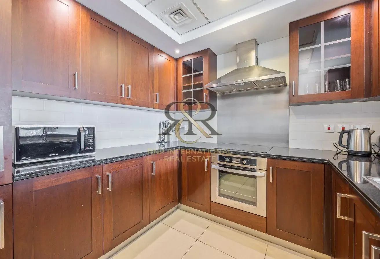 Elegantly Furnished I Bright Spacious l Rented