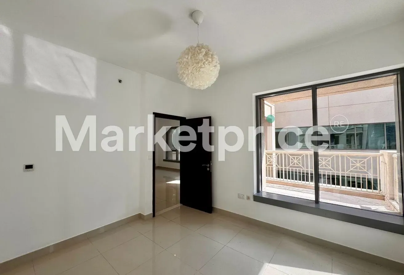 Vacant Corner 1 Bed Apt | Pool View 29 Boulevard 2