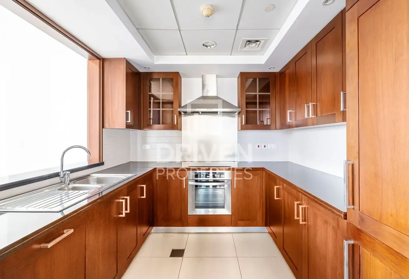 High Floor | Spacious Layout | Fountain View