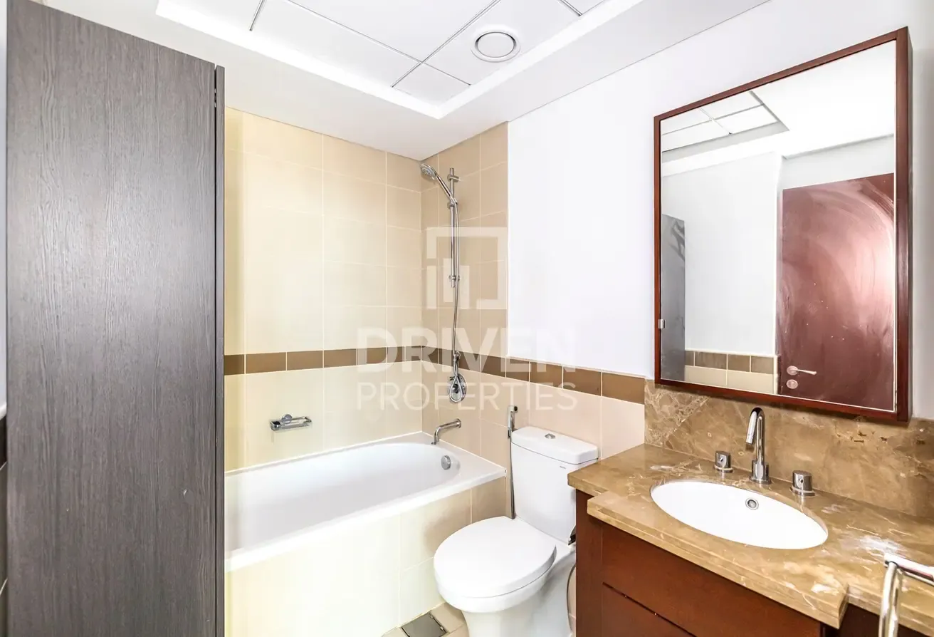 High Floor | Spacious Layout | Fountain View