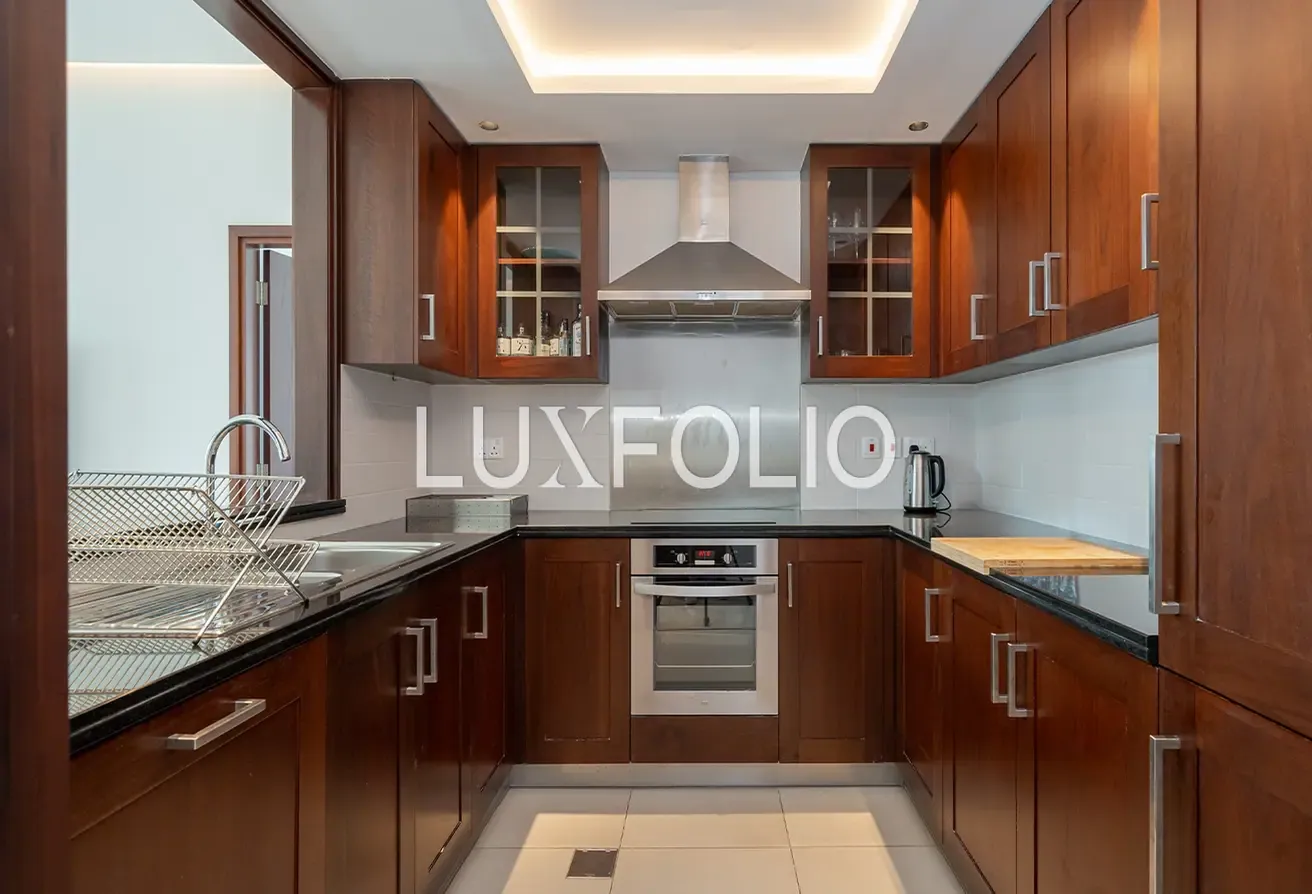 Rented | Boulevard view | Bright Unit