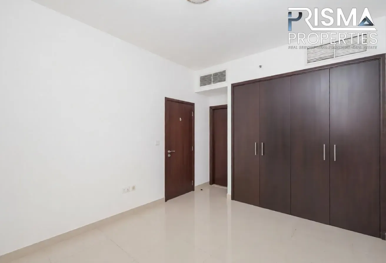Spacious 1BR | Tenanted Investment | High Floor