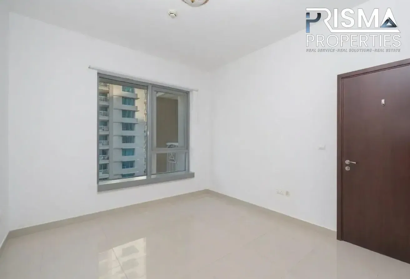 Spacious 1BR | Tenanted Investment | High Floor